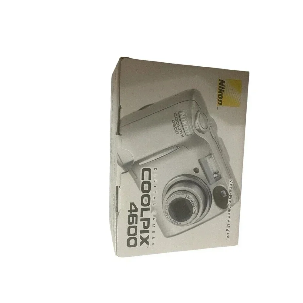 Nikon Coolpix 4600 Silver 4.0 MP 3x Optical Zoom Flash Digital Camera For Parts